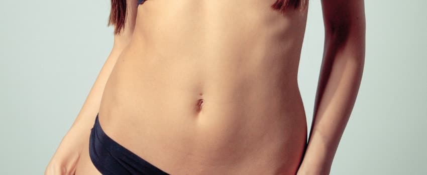 frau-bauch-abnehmen Diese Frau hat durch Diät abgenommen.